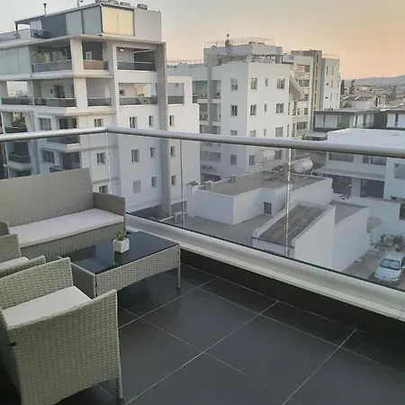 Immaculate 2-Bed Apartment In Larnaca لارنكا