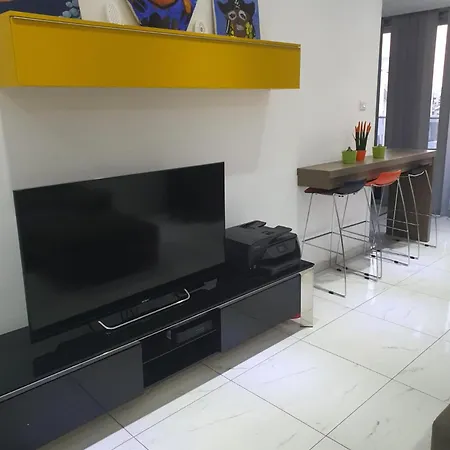 Appartement Immaculate 2-Bed Apartment In Larnaca *