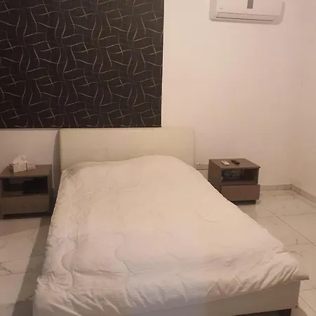 Immaculate 2-Bed Apartment In Larnaca Appartement